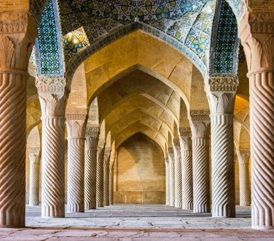 تصویر مرمت بنا